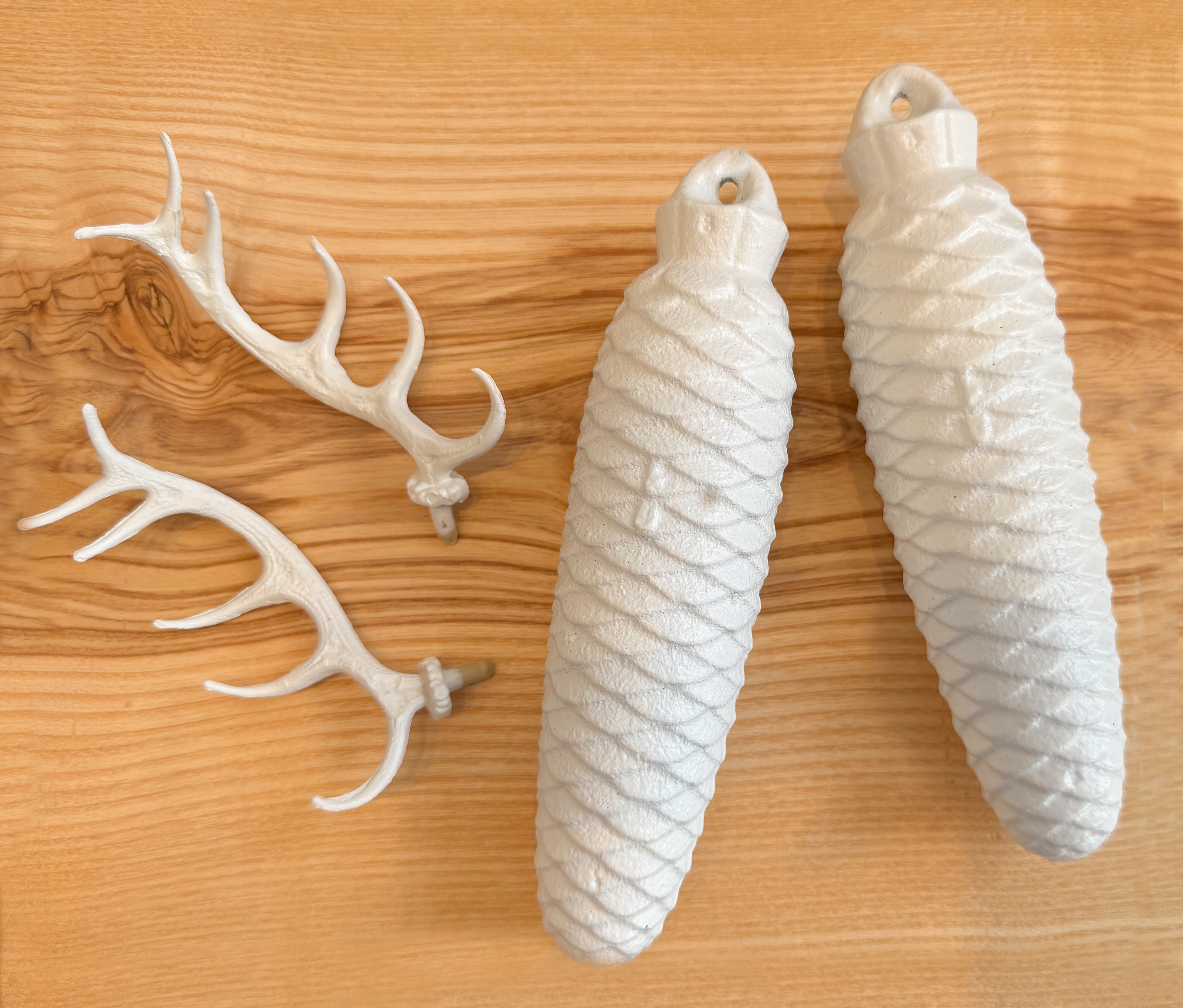 Geweihe / Gewichte (weiß)  (für 8-Tag-Kuckucksuhren)