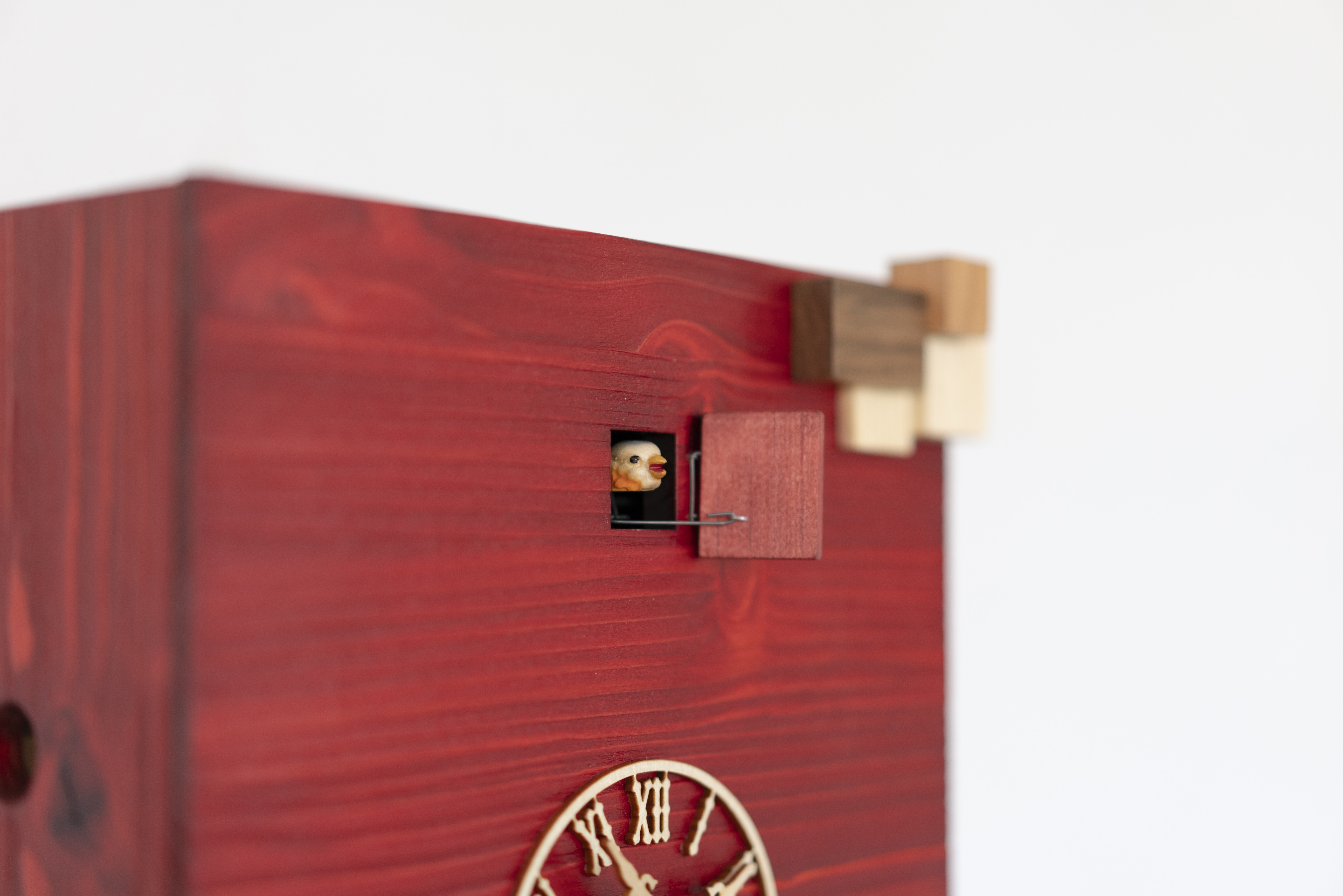 KUBUS - Design Kuckucksuhr (rot/natur) Rombach & Haas