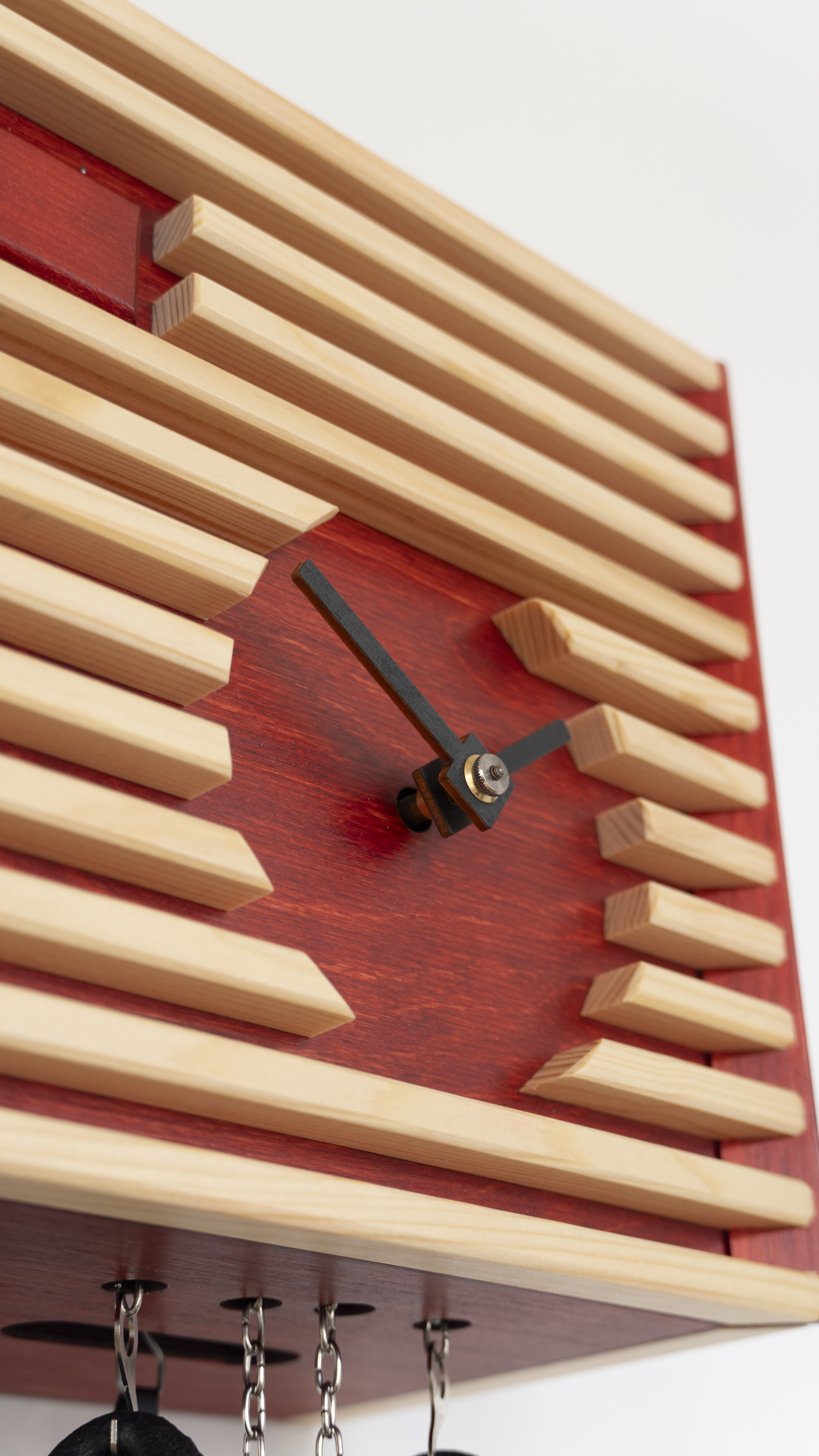 Kuckucksuhr im Bauhaus-Stil 
