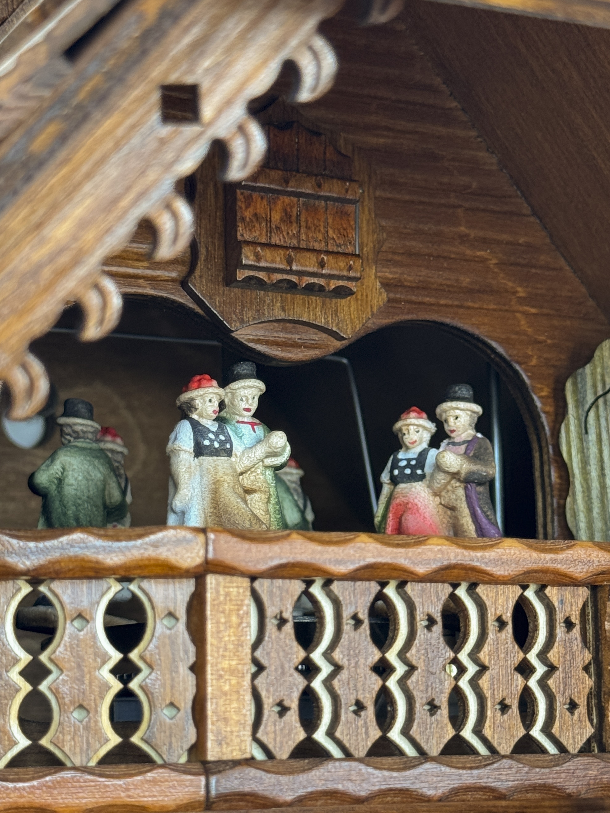TRADITION - Kuckucksuhr "132 Jahre" von Rombach & Haas